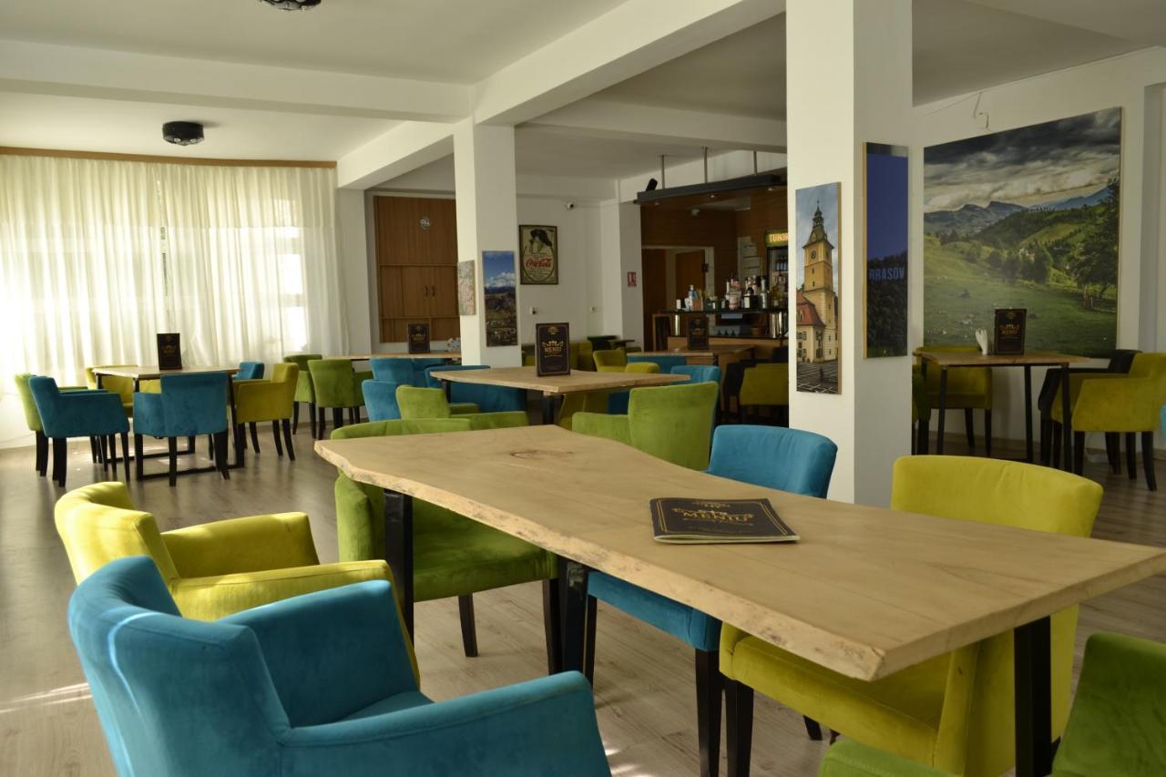 Casa Vinga - Restaurant&Jacuzzi Hotel Poiana Brasov Exterior photo